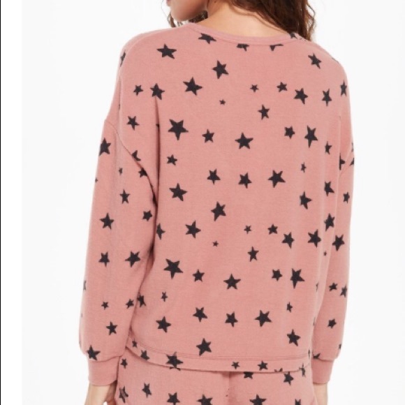 🆕 Z Supply Bridget Star Top/Sweatshirt - Picture 2 of 3
